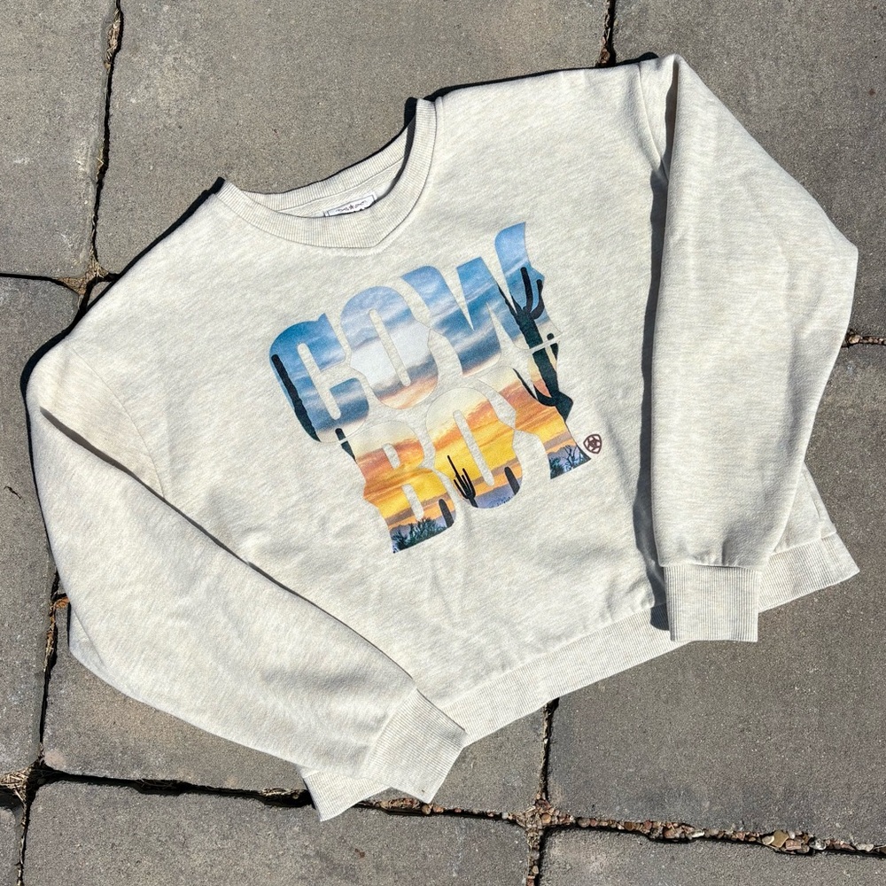 Ariat Cream Cowboy Graphic Cropped Women's Sweater